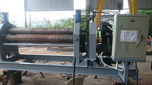 Máy lốc tôn thủy lực Kusami 3 trục