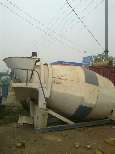 Bồn trộn bê tông HJC3