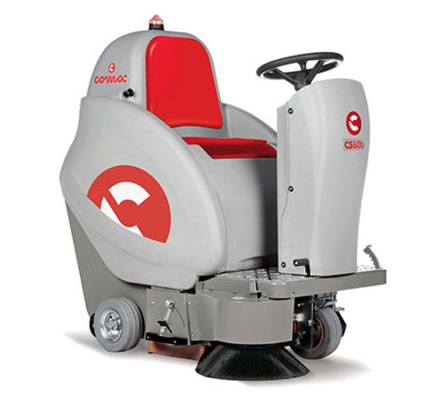 Xe quét rác ngồi lái Comac CS 60B