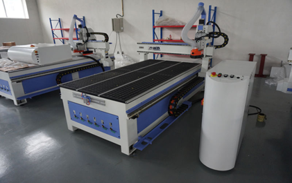 MÁY ĐỤC CNC 1325 HÚT CHÂN KHÔNG