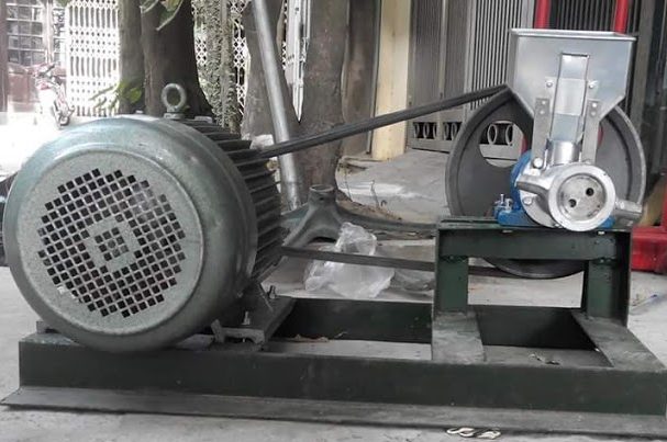 Máy nổ kén tằm