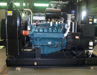 Máy phát điện DOOSAN 680/748KVA
