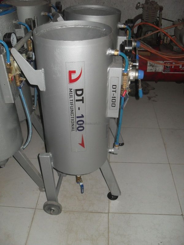 Máy phun cát khô DT-100