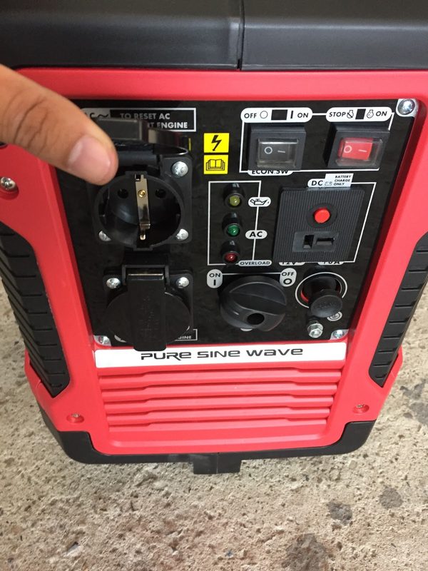 Máy phát điện xách tay EU25i (2,5KW)