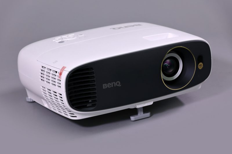 Máy chiếu BenQ W1700