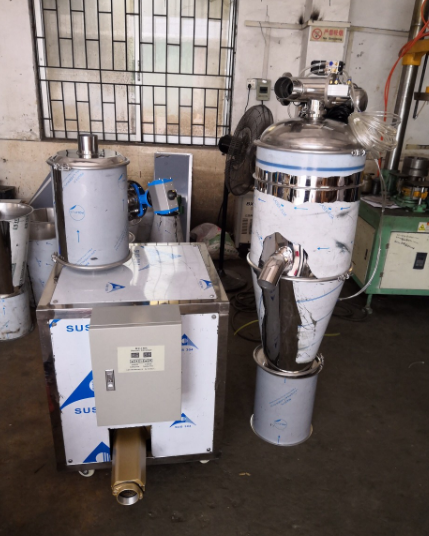 MÁY CẤP LIỆU CHÂN KHÔNG