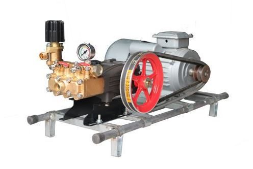 Máy rửa xe dây đai lắp đầu rửa Lucky Jet TT-30C5