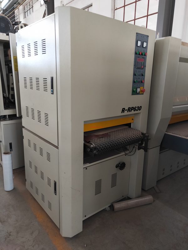 Máy chà nhám thùng R-RP630
