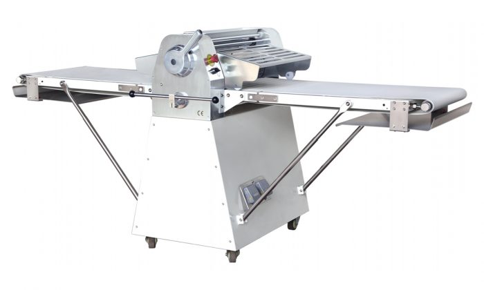Máy cán bột Orimas CM520BM