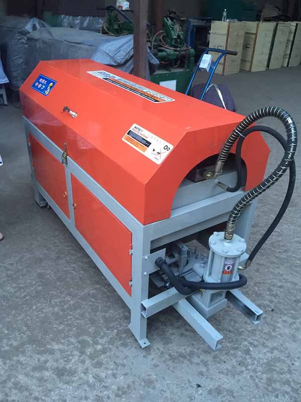 Máy duỗi cắt sắt GT5-12