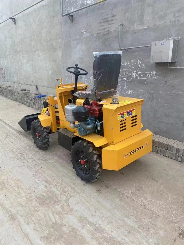 Máy xúc lật mini chạy động cơ 904