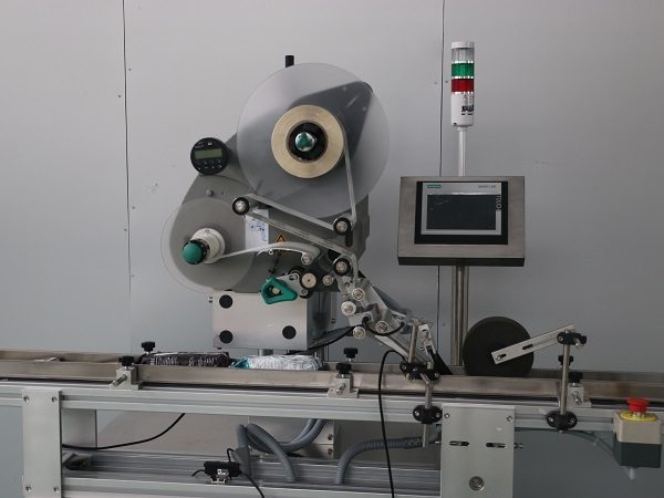 MÁY DÁN NHÃN PHẲNG TỰ ĐỘNG LY-T-300