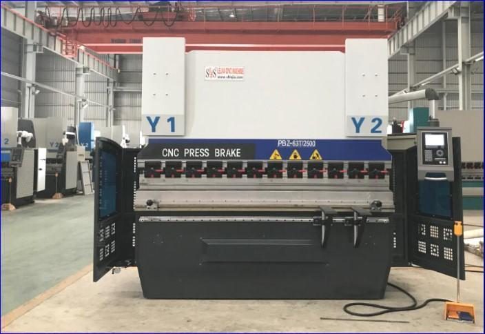 Máy chấn tôn CNC 100T/3200