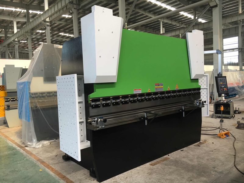 Máy chấn tôn thủy lực Trung Quốc SLJS 300T/320