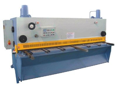 Máy cắt tôn thủy lực QC11Y-12x6000
