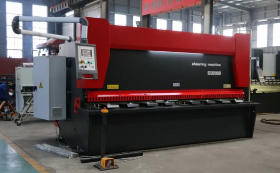 Máy cắt thủy lực CNC QC11K-10×4000