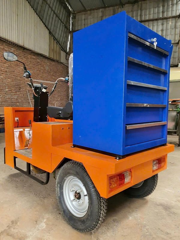 Xe điện hỗ trợ di chuyển trong nhà máy MW-1000.EV