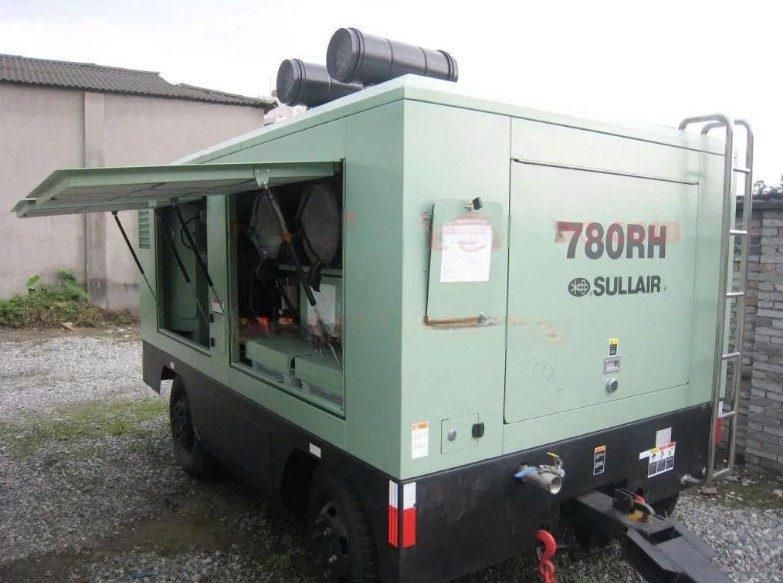 Máy nén khí di động Sullair 550RH