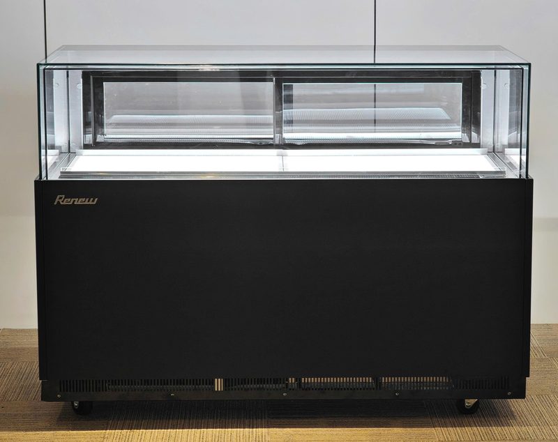 Tủ trưng bày bánh kính vuông Renew RNB2400-1D1R