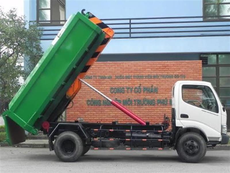 Xe chở rác hooklift Hino 6 khối TV-0484