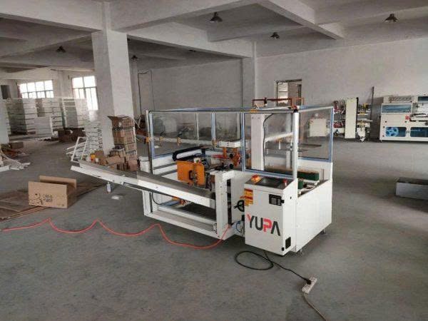 Máy dán thùng 4 cạnh YUPA – DT307